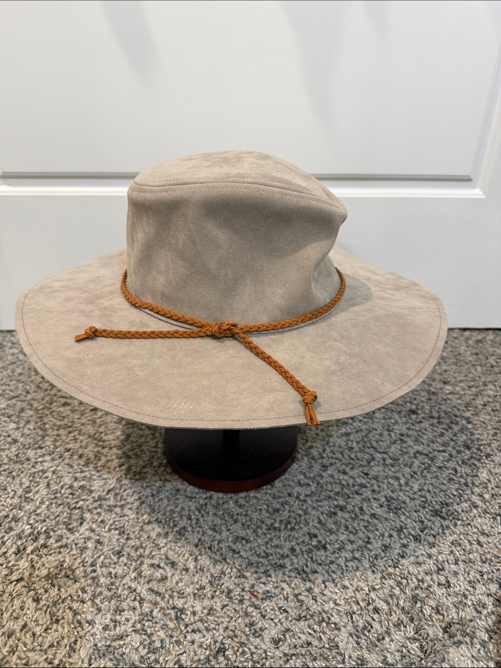 Altard state large rimmed hat